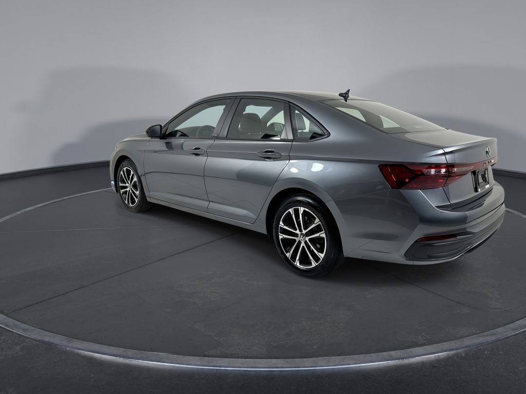 Used 2026 Volkswagen Jetta Sport FWD image 6