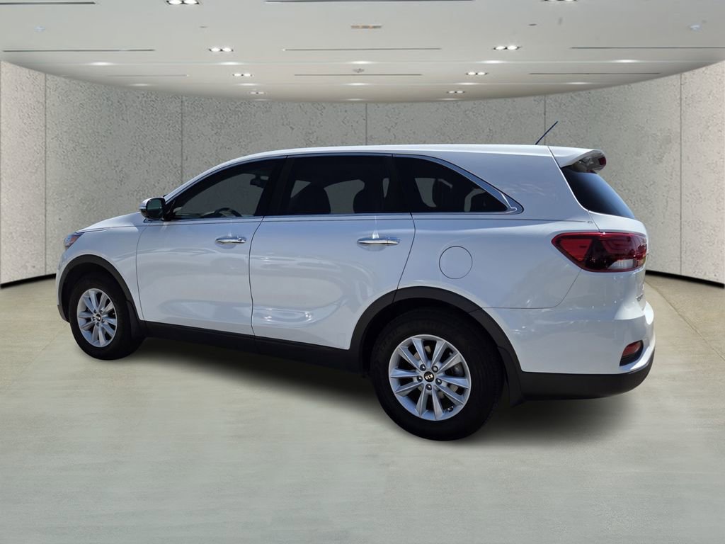 Used 2020 Kia Sorento LX image 5