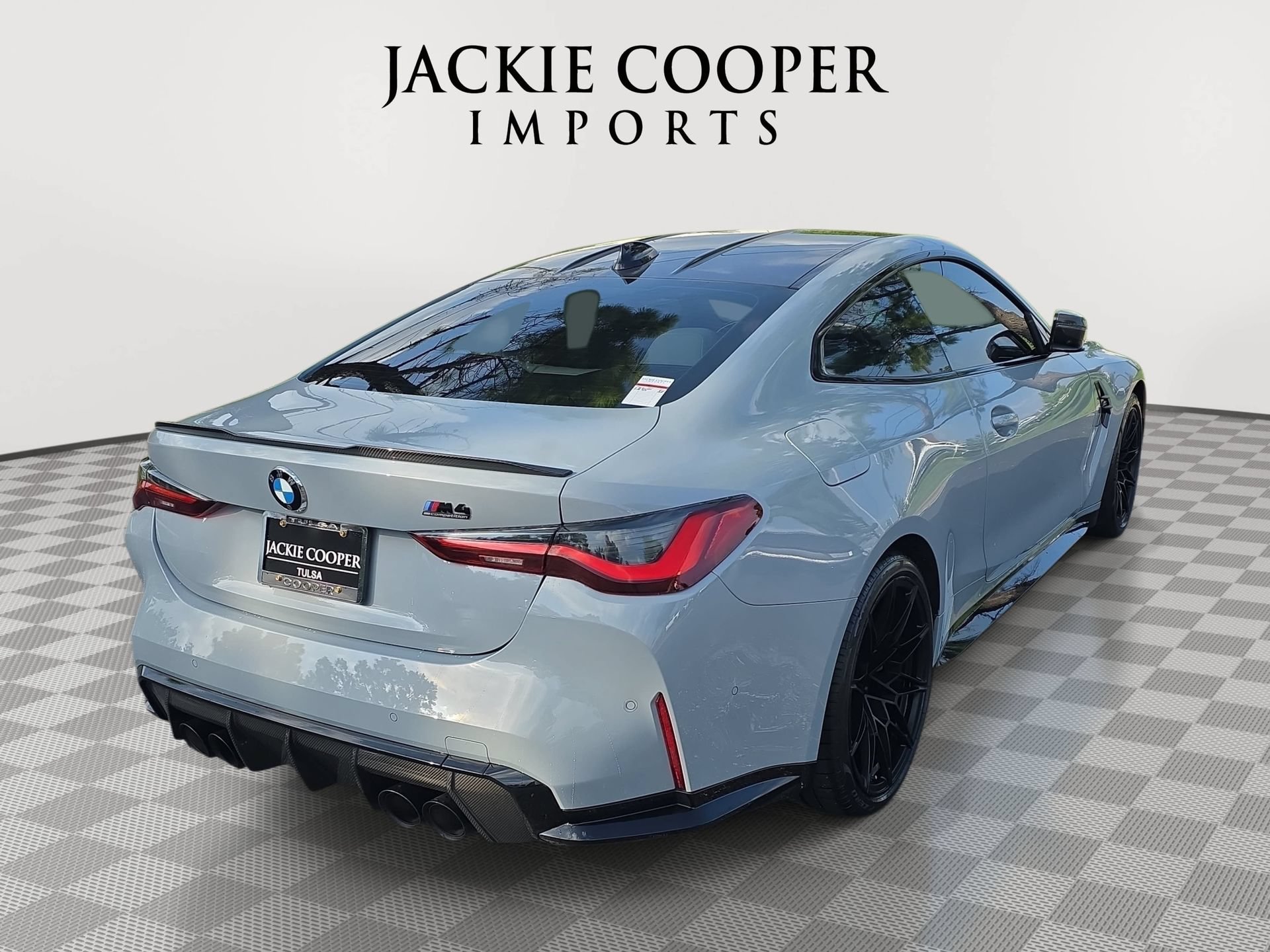 Used 2022 BMW M4 xDrive Competition w/ M Carbon Exterior Package AWD/4WD image 5