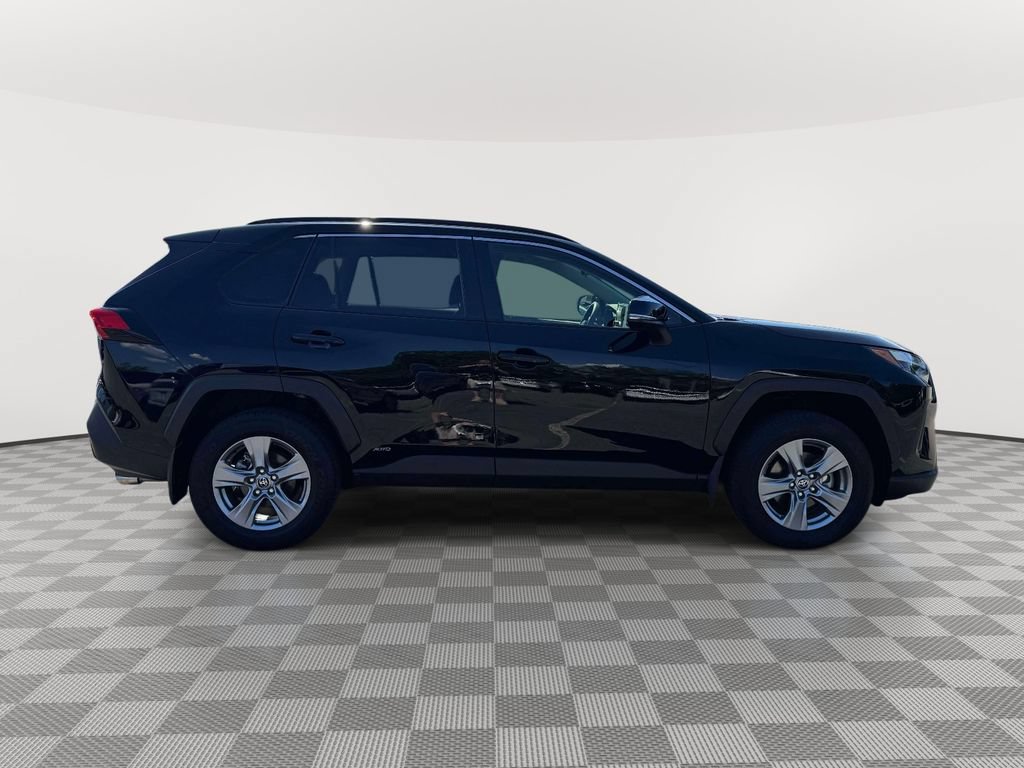 Used 2023 Toyota RAV4 LE AWD/4WD image 8