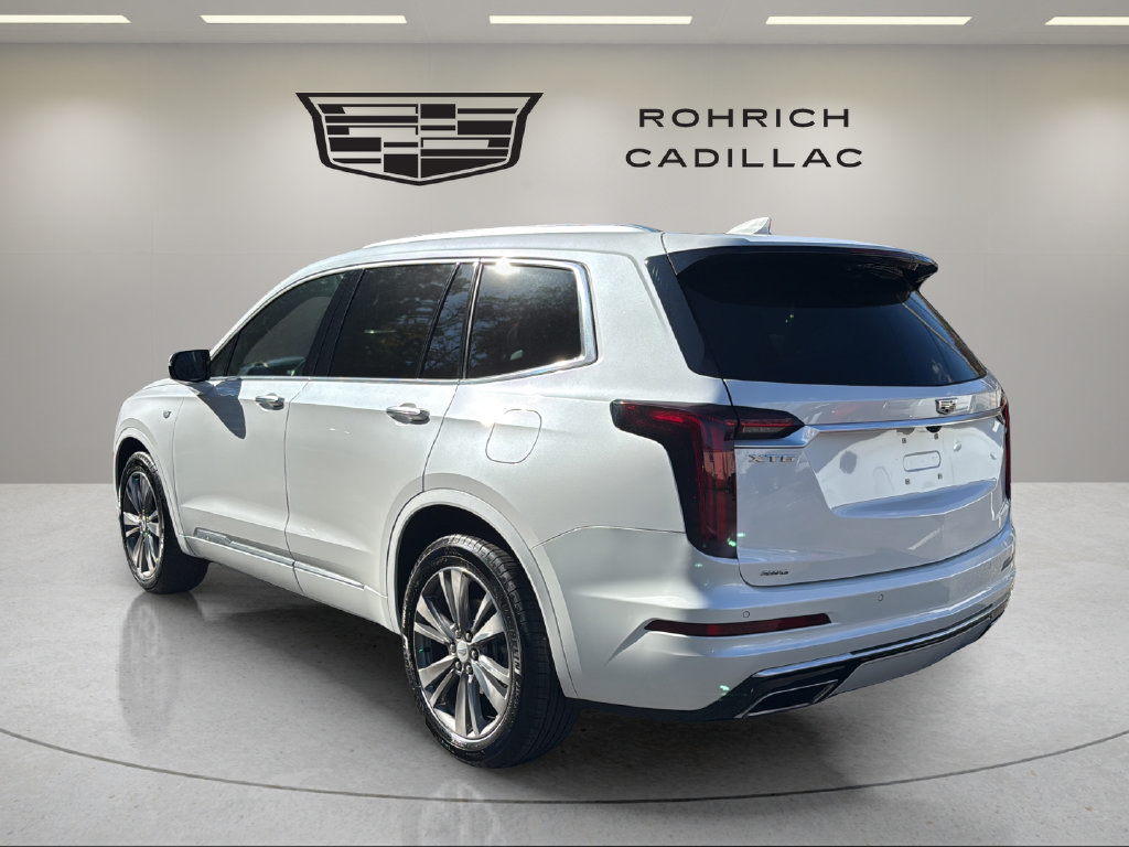 Used 2021 Cadillac XT6 Premium Luxury AWD/4WD image 7