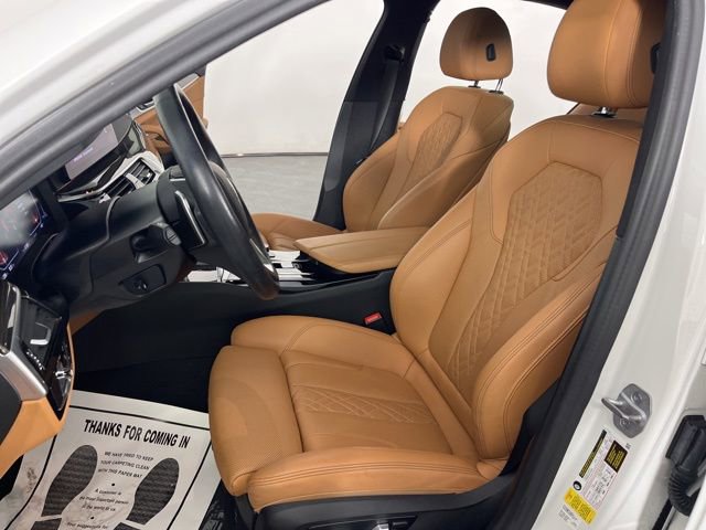 Used 2023 BMW 530i w/ Convenience Package RWD image 16
