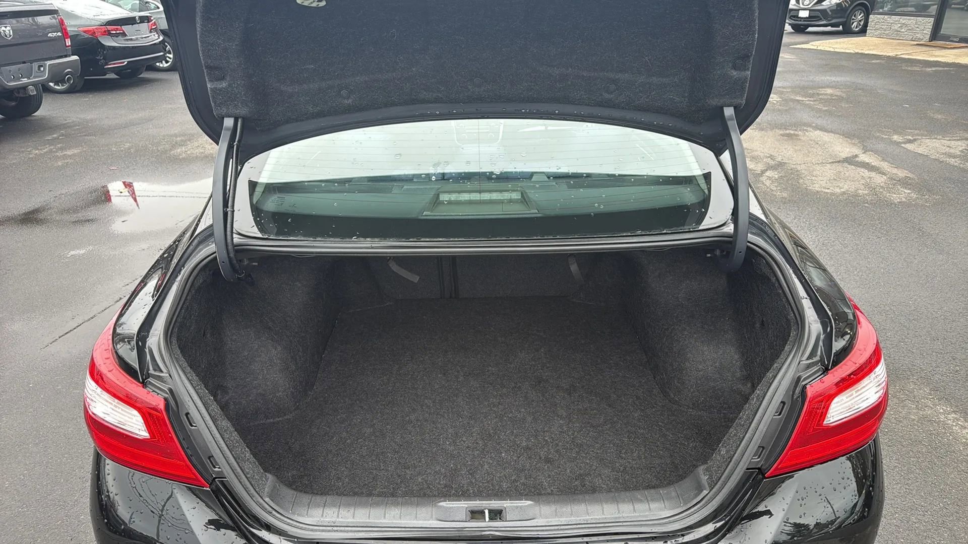 Used 2017 Nissan Altima 2.5 S w/ Power Driver Seat Package image 9