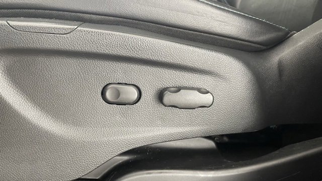 Used 2015 Chevrolet Trax LT w/ LT Sun and Sound Package image 35