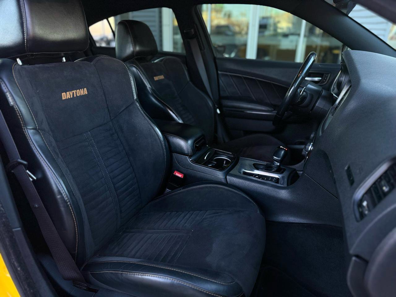 Used 2017 Dodge Charger R/T image 16