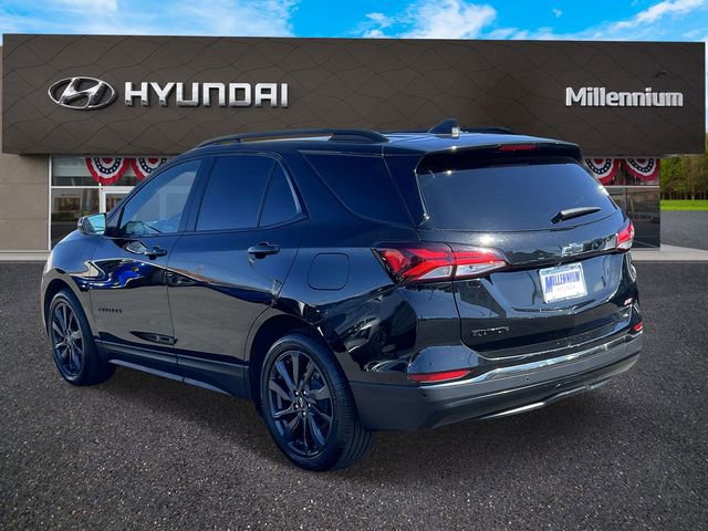 Used 2022 Chevrolet Equinox RS w/ RS Leather Package image 5