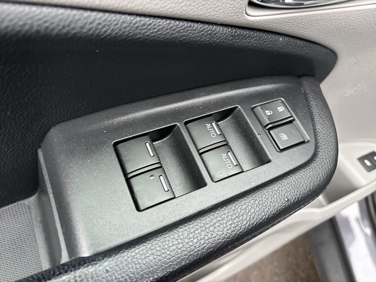 Used 2017 Honda Pilot Elite image 10