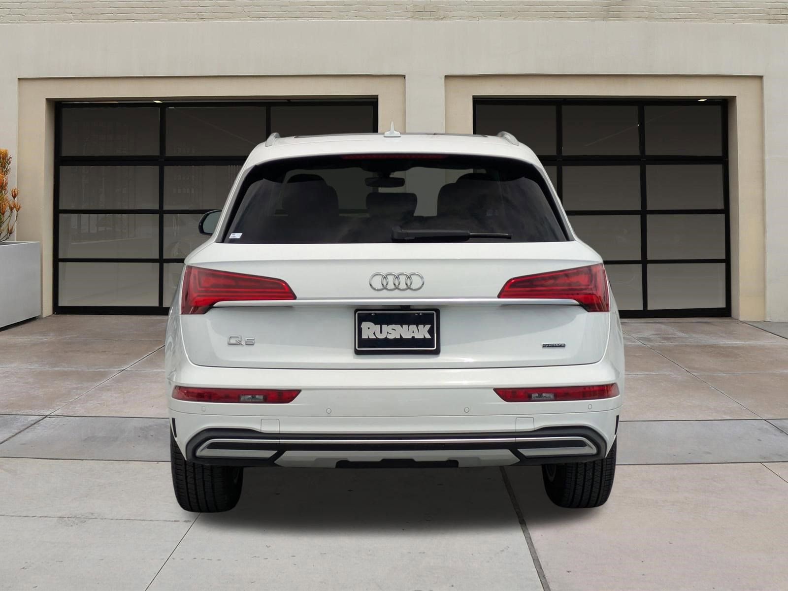 Used 2023 Audi Q5 2.0T Premium w/ Convenience Package AWD/4WD image 5