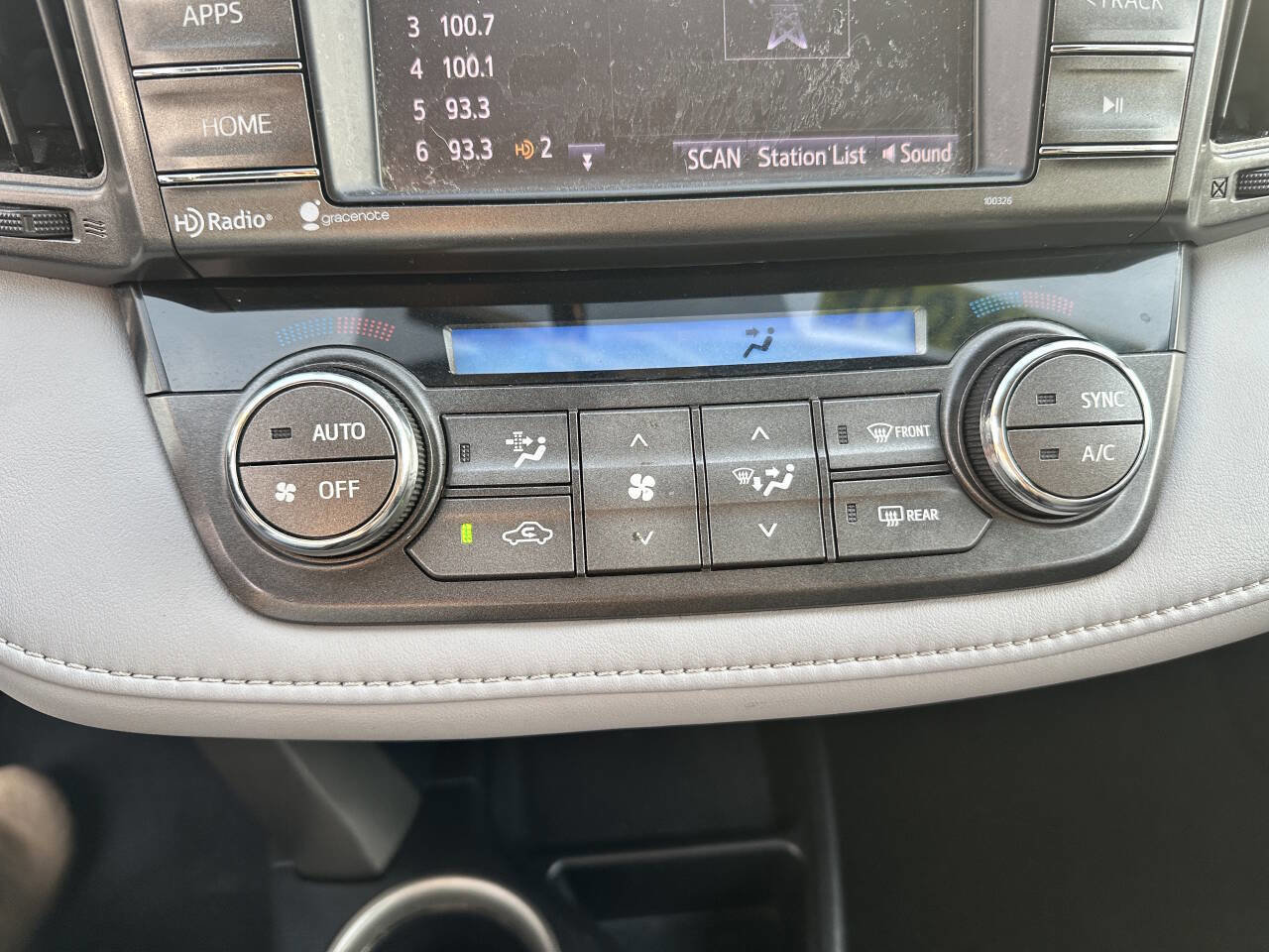 Used 2014 Toyota RAV4 XLE FWD image 11