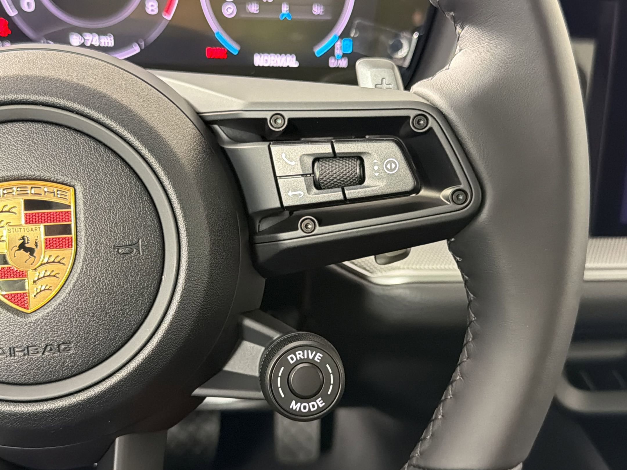 New 2026 Porsche Cayenne Coupe AWD/4WD image 22