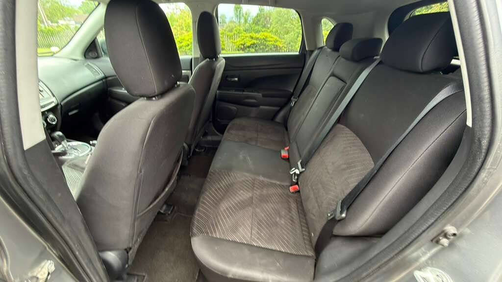 Used 2015 Mitsubishi Outlander Sport SE AWD/4WD image 19
