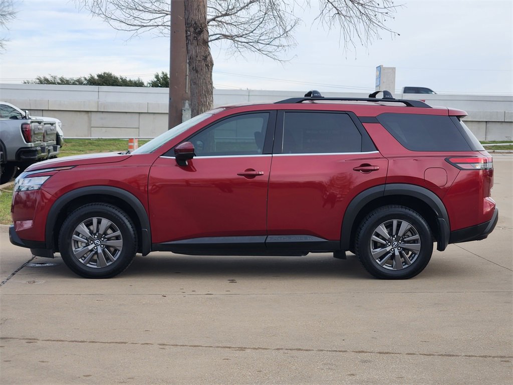 Used 2022 Nissan Pathfinder SV w/ Cargo Package image 4