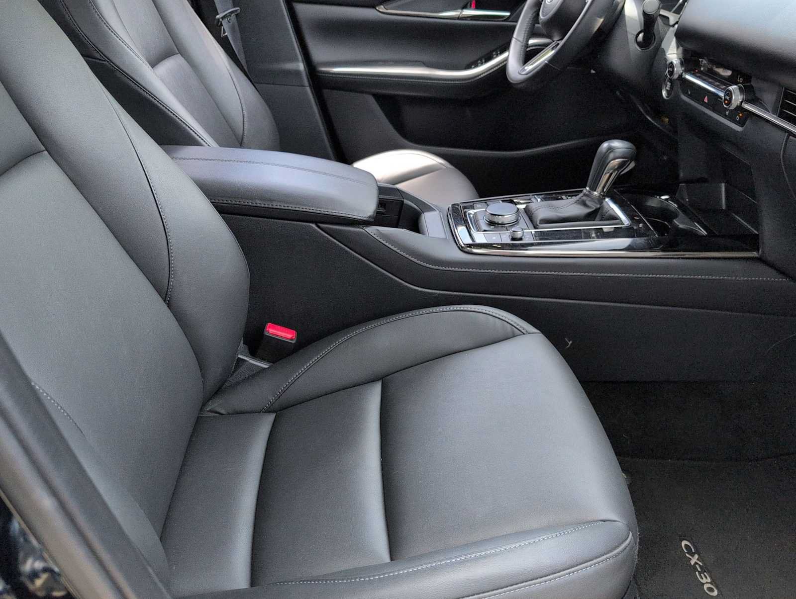 Used 2025 MAZDA CX-30 AWD 2.5 S w/ Preferred Package image 21