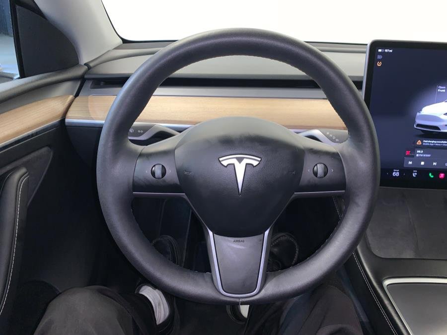 Used 2022 Tesla Model Y Long Range AWD/4WD image 22