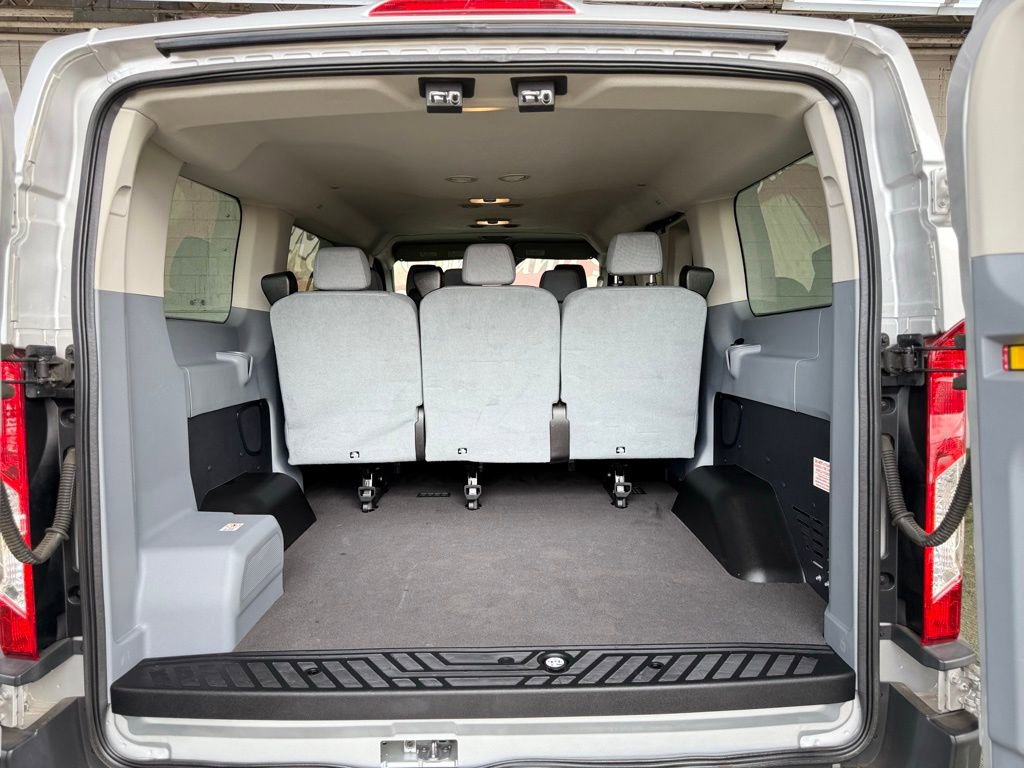 Used 2015 Ford Transit 150 XLT image 24