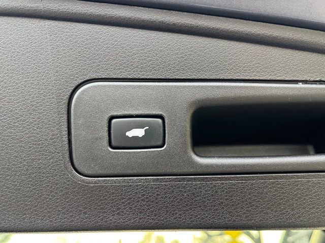 Used 2020 Acura MDX A-Spec image 11