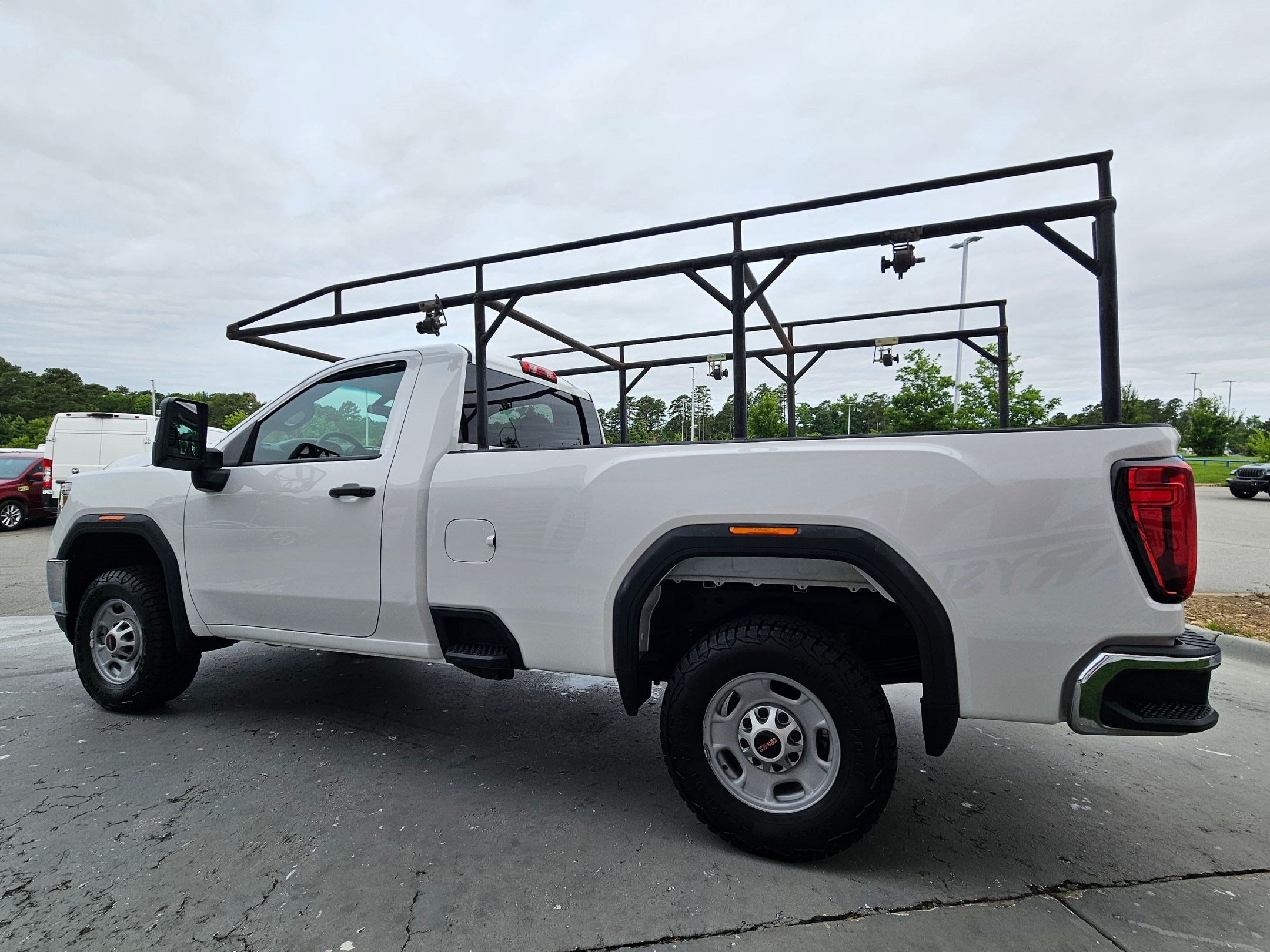Used 2021 GMC Sierra 2500 2WD Regular Cab w/ Convenience Package image 5