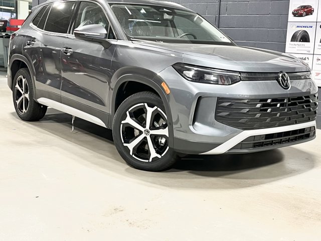 New 2026 Volkswagen Tiguan SE