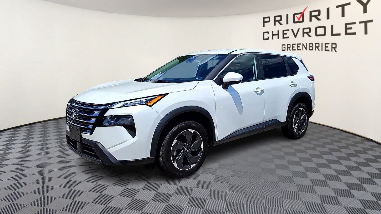 Used 2025 Nissan Rogue SV AWD/4WD image 4