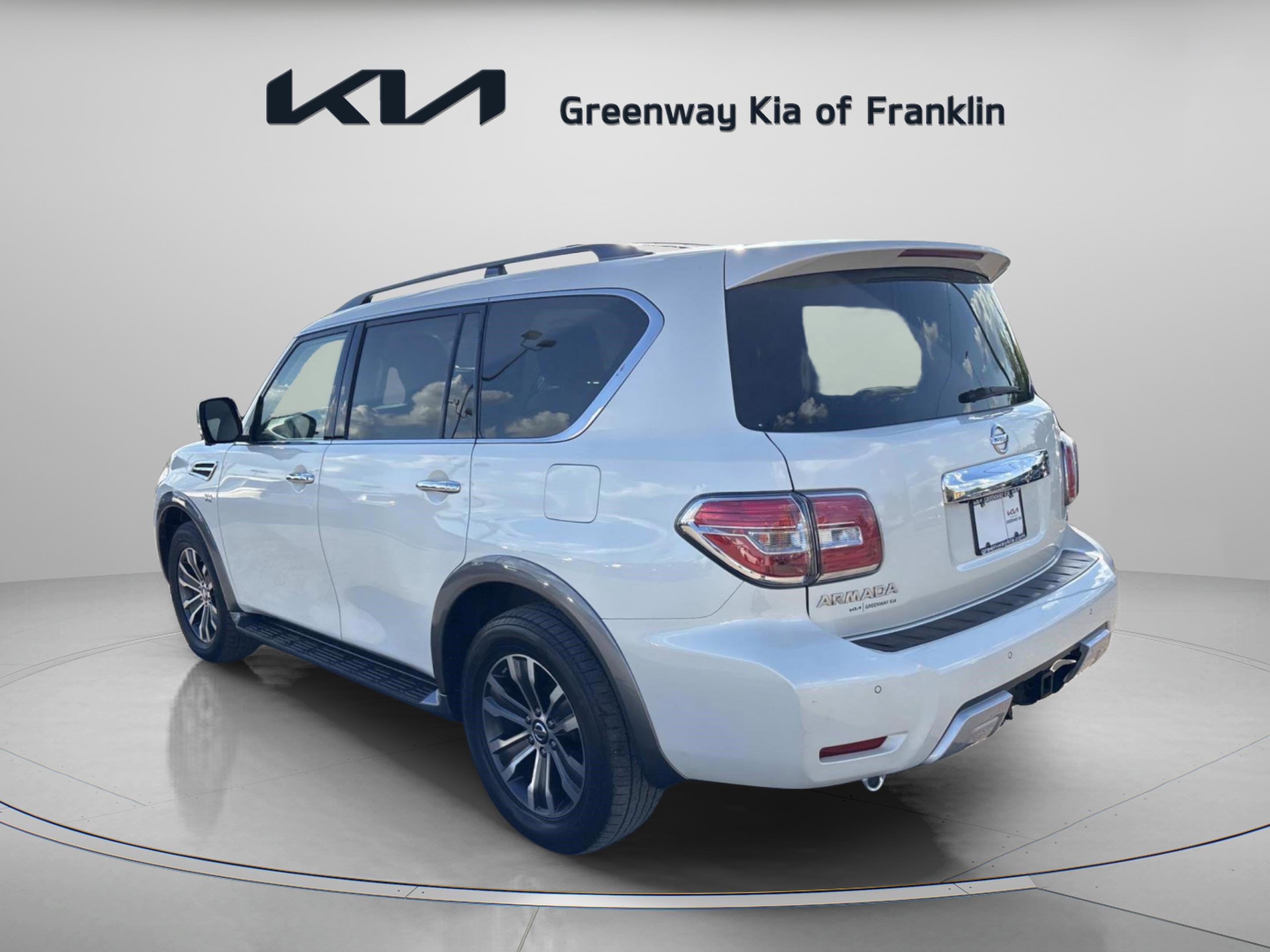 Used 2018 Nissan Armada SL w/ Premium Package image 5