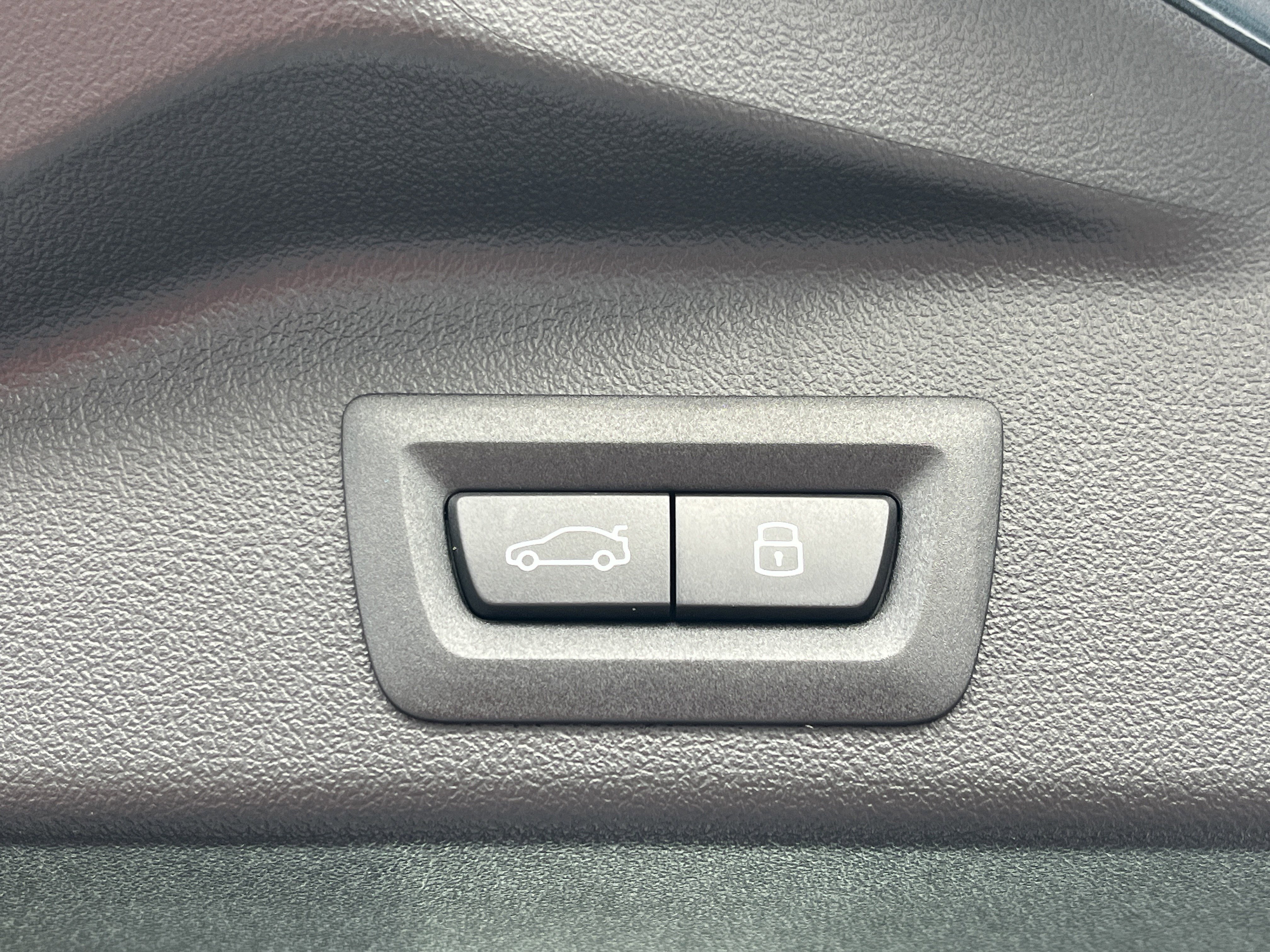 New 2026 BMW X5 xDrive40i w/ Climate Comfort Package AWD/4WD image 30