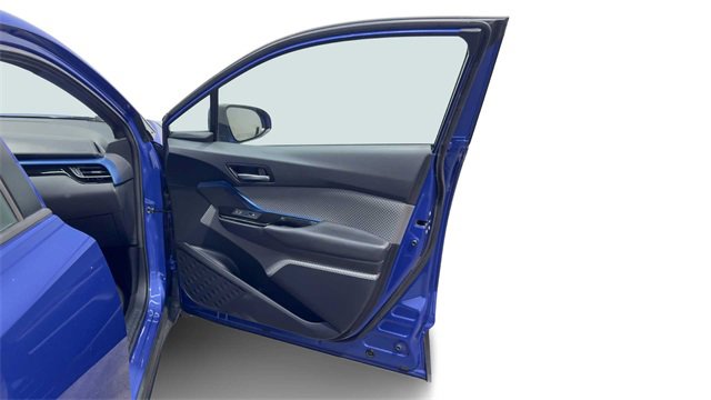 Used 2019 Toyota C-HR XLE image 9