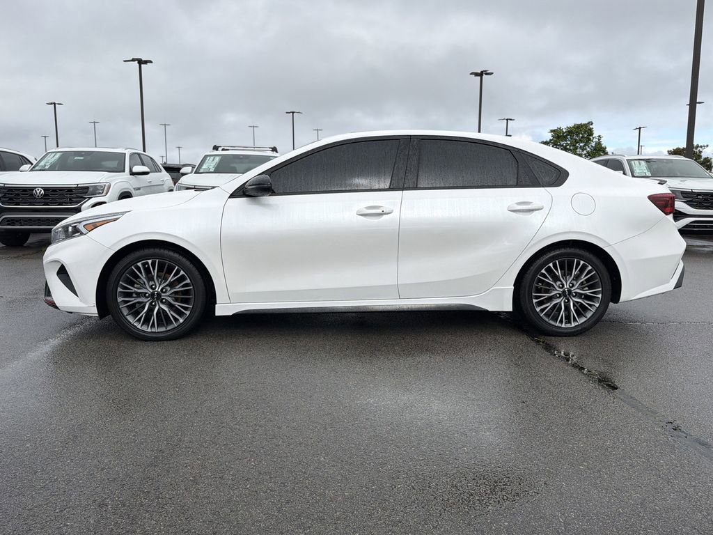 Used 2023 Kia Forte GT-Line w/ GT-Line Premium Package FWD image 2
