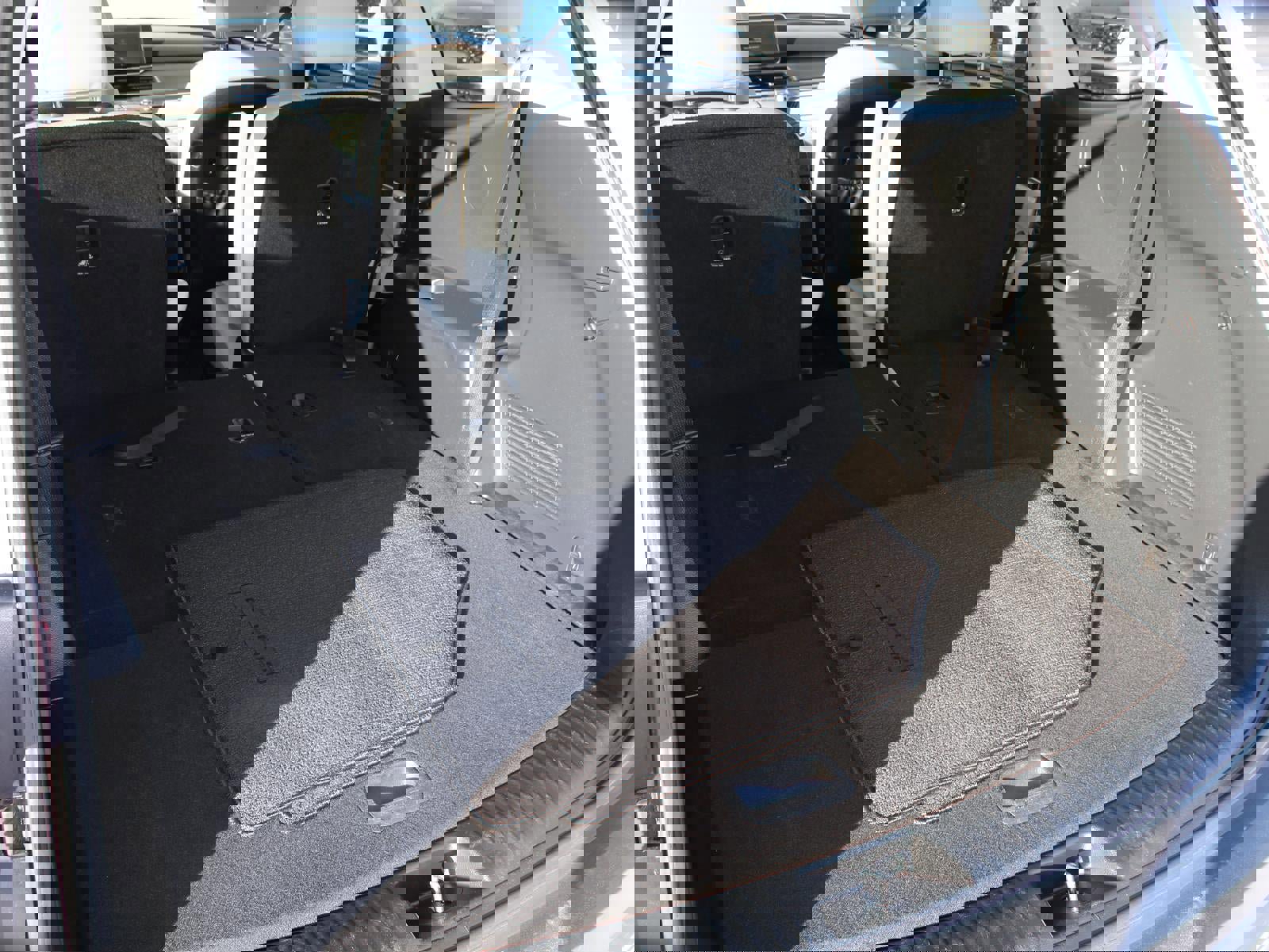 Certified 2022 Kia Telluride S image 8