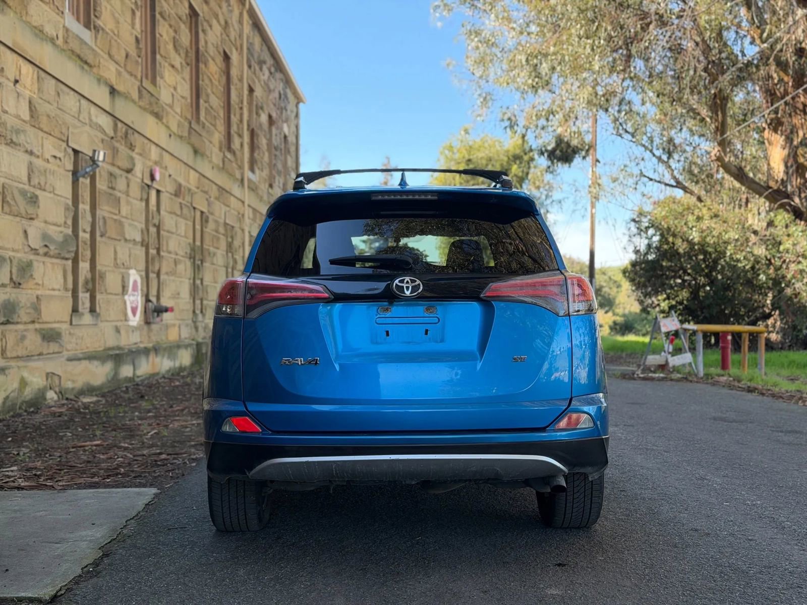 Used 2016 Toyota RAV4 SE FWD image 5