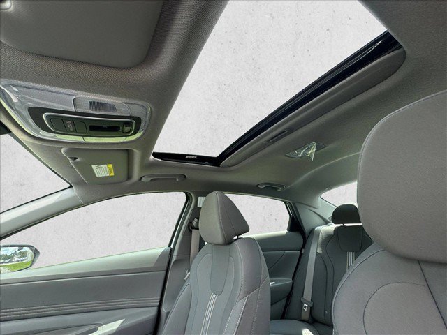 Certified 2026 Hyundai Elantra SEL Sport Premium FWD image 19
