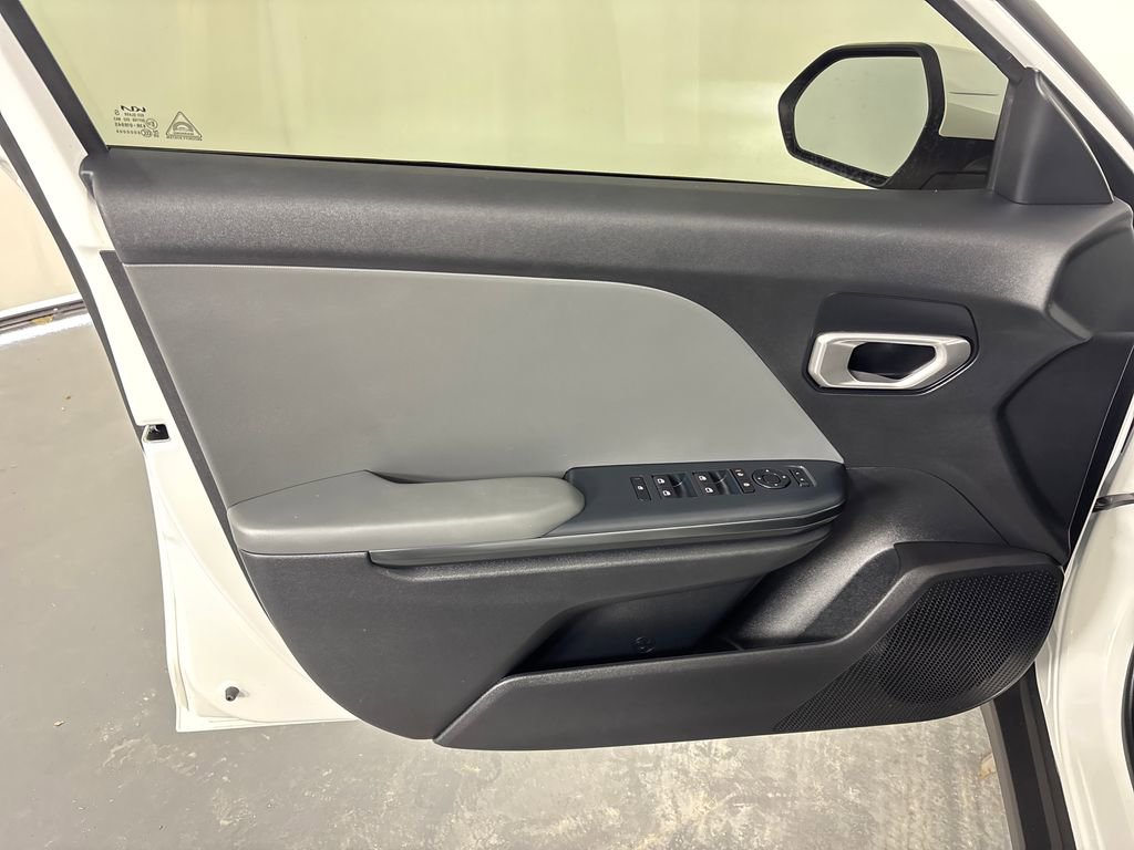 Certified 2025 Kia K4 FWD image 24