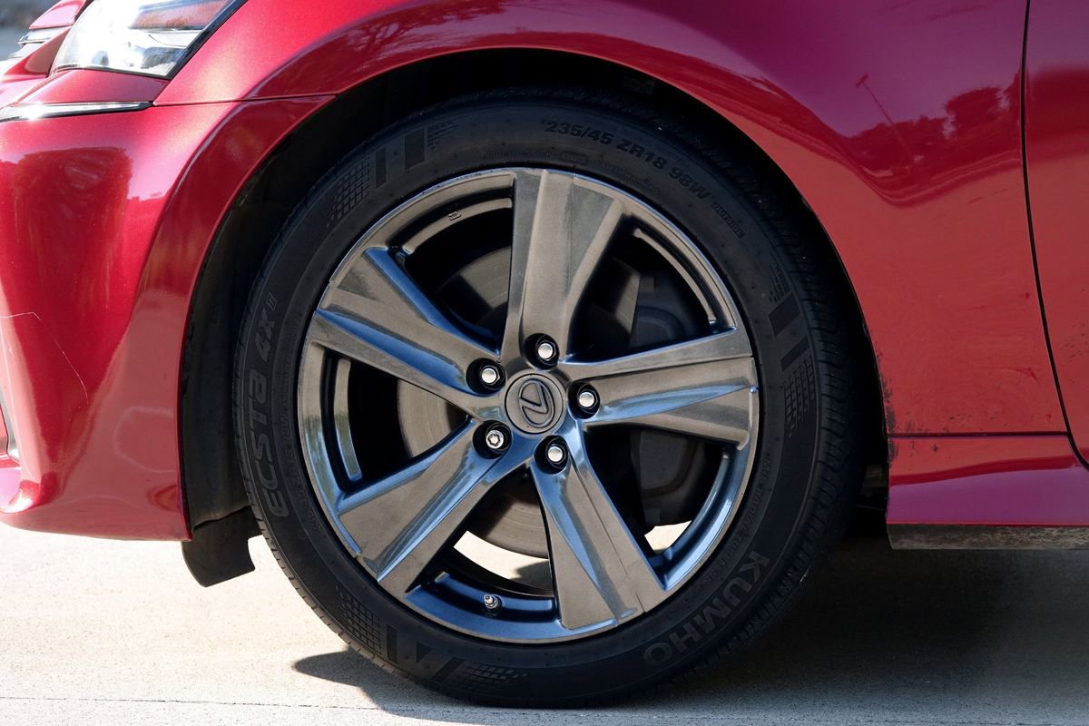 Used 2016 Lexus GS 200t image 24