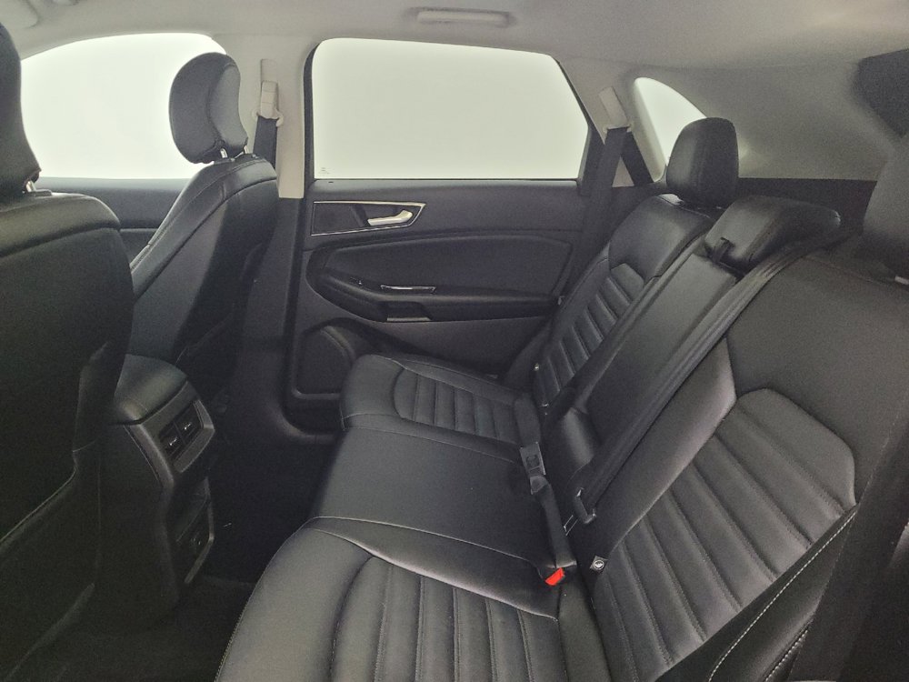 Used 2015 Ford Edge SEL w/ Equipment Group 201A AWD/4WD image 18