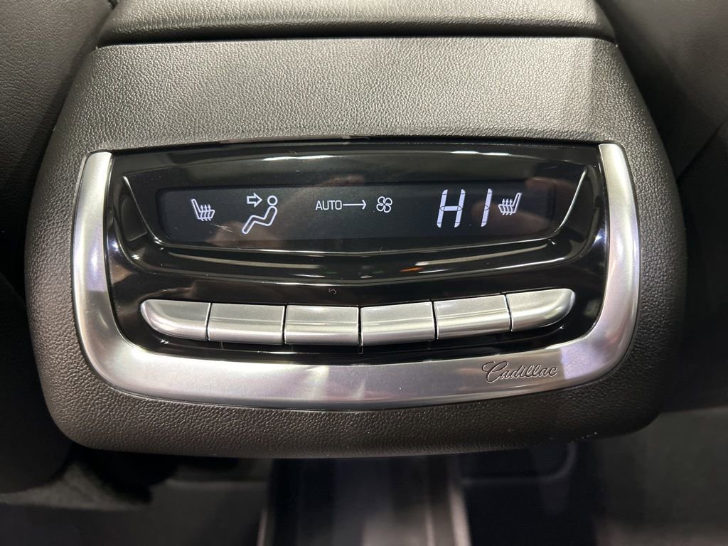 Used 2024 Cadillac XT6 Premium Luxury w/ Technology Package image 30