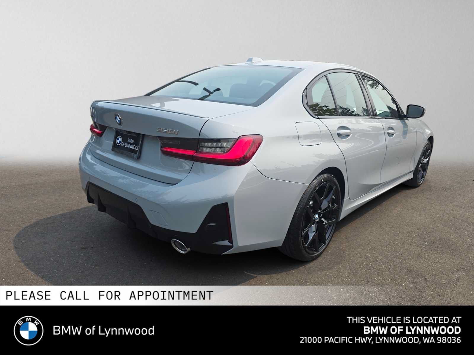 New 2026 BMW 330i xDrive Sedan w/ M Sport Package AWD/4WD image 3