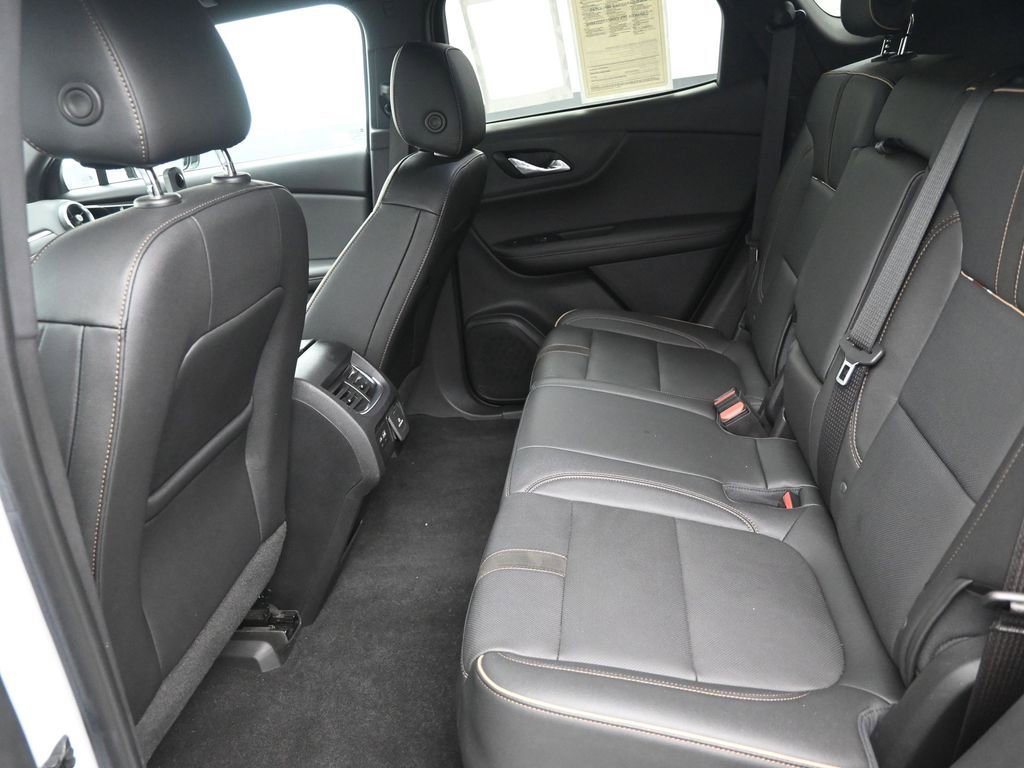Used 2021 Chevrolet Blazer Premier w/ Driver Confidence II Package FWD image 14