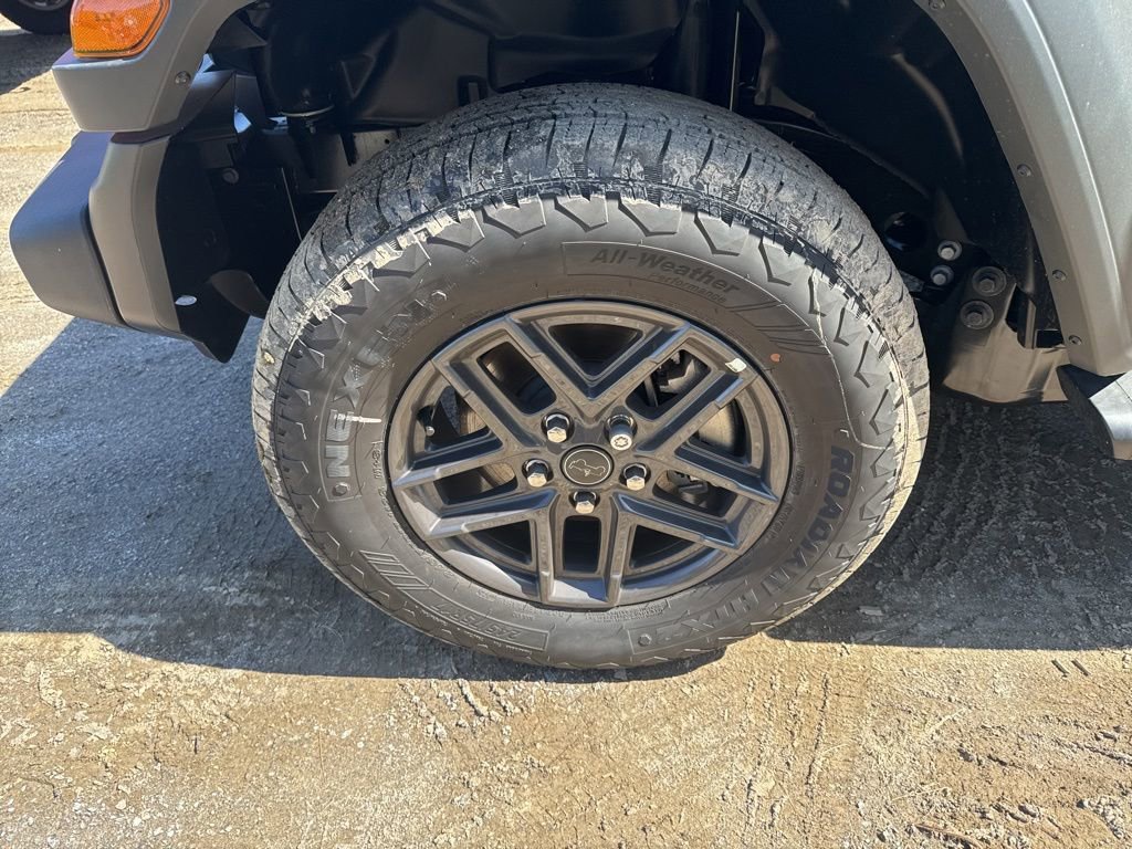 New 2026 Jeep Wrangler Unlimited Sport AWD/4WD image 9