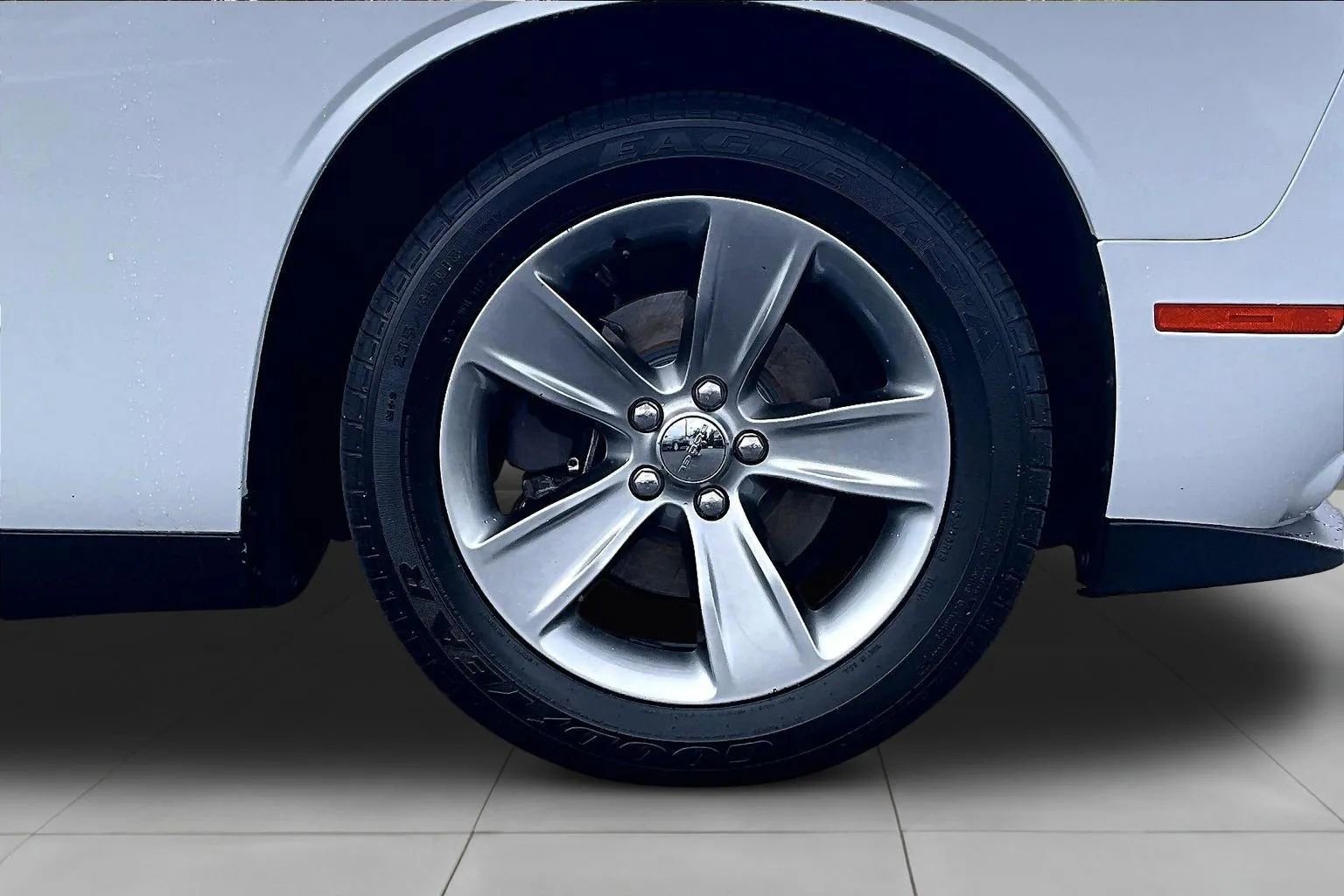Used 2019 Dodge Challenger SXT RWD image 8