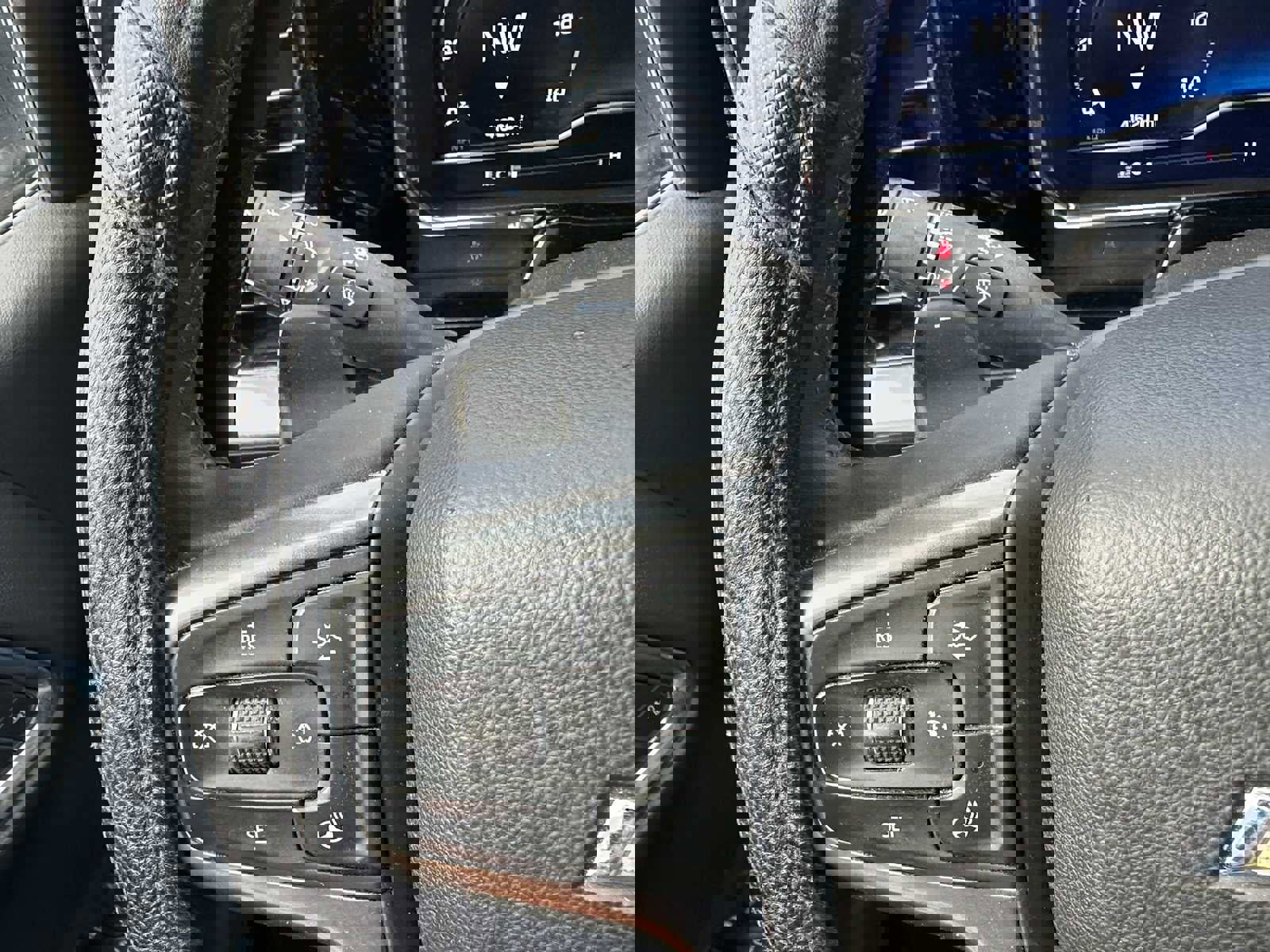 Used 2023 Chevrolet Silverado 1500 LTZ image 34