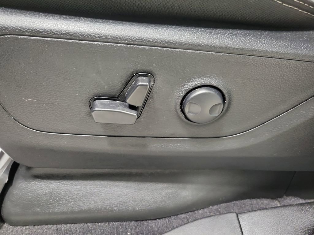 Used 2025 RAM 1500 Big Horn image 33