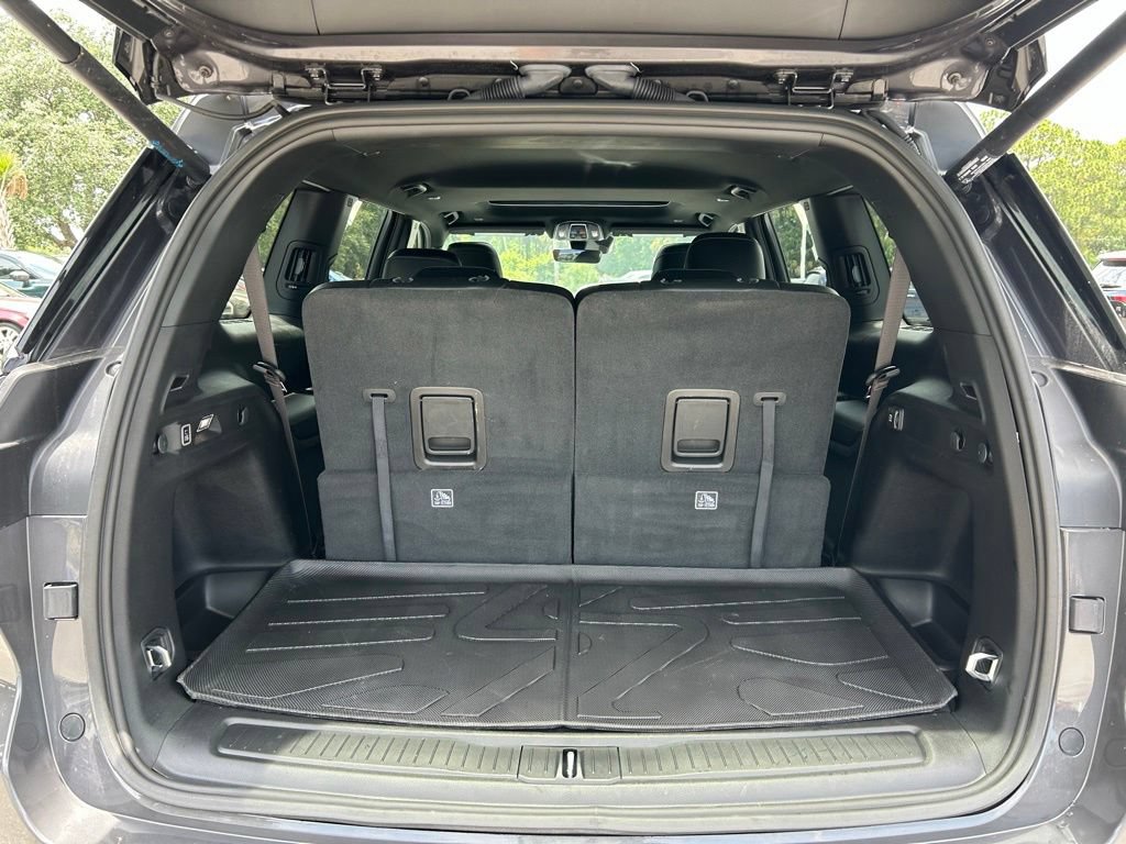 Used 2025 Jeep Grand Cherokee L Altitude RWD image 49