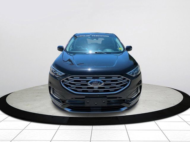 Used 2019 Ford Edge Titanium w/ Equipment Group 301A AWD/4WD image 8