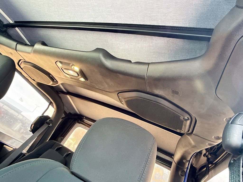 Used 2019 Jeep Wrangler Sport image 20