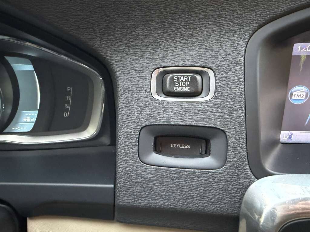 Used 2014 Volvo S60 T5 image 19