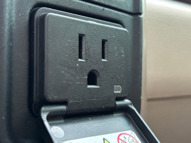 Used 2016 RAM 1500 Laramie Longhorn w/ Convenience Group image 40