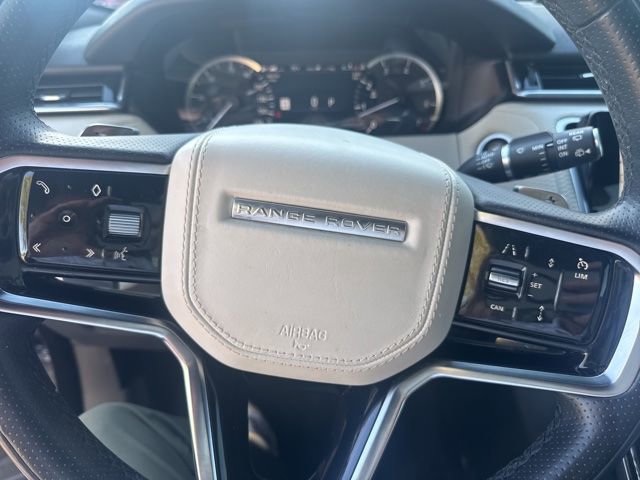 Used 2023 Land Rover Range Rover Velar R-Dynamic S image 12