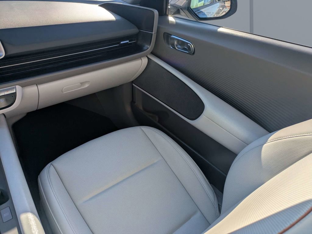 Used 2023 Hyundai Ioniq 6 SEL RWD image 16