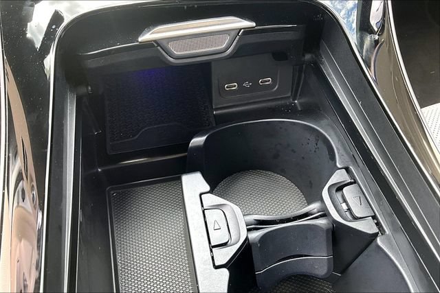 New 2025 Mercedes-Benz C 300 Sedan image 19