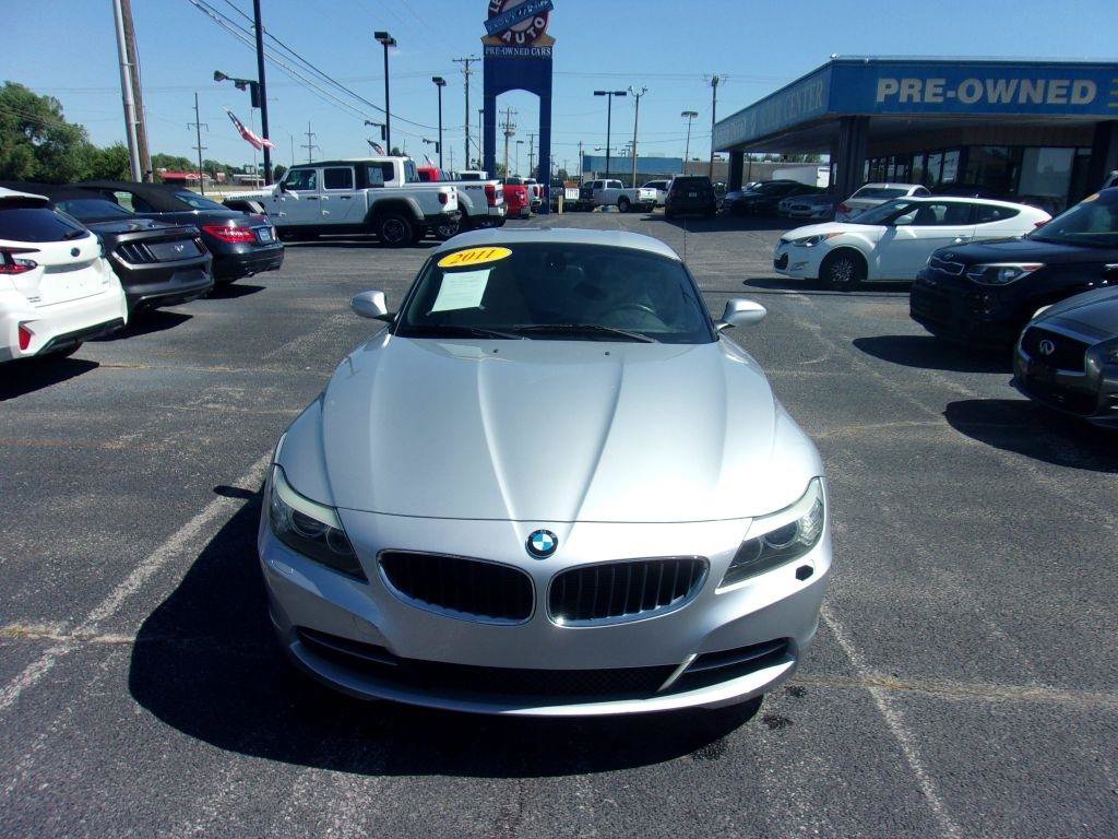 Used 2011 BMW Z4 sDrive30i RWD image 2