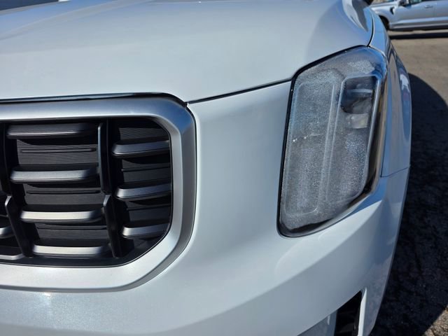 Used 2025 Kia Telluride S FWD image 3